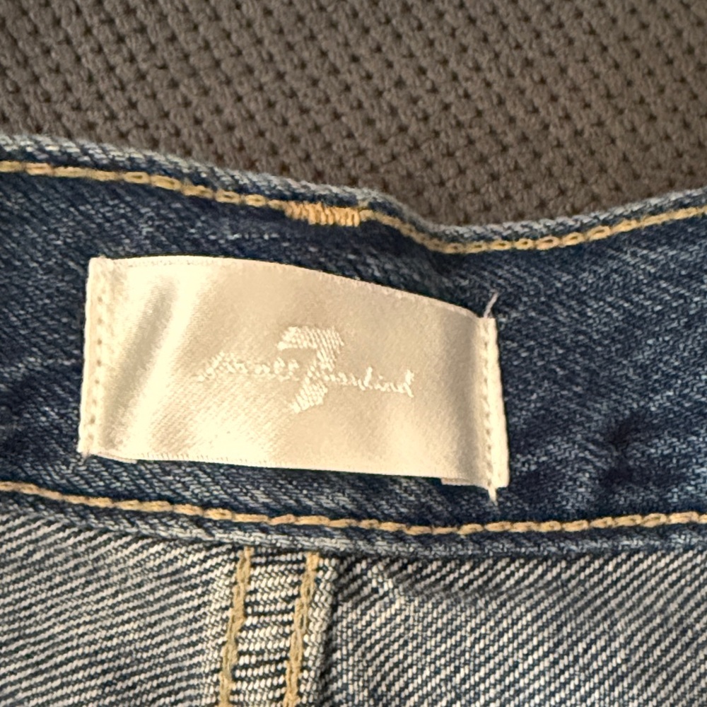 7 for all Mankind The Ruby Cutoff Shorts size 30 EUC! - Picture 2 of 13